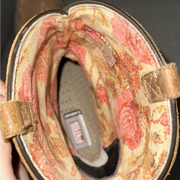 Ariat Cowgirl Boots - Picture 4 of 4